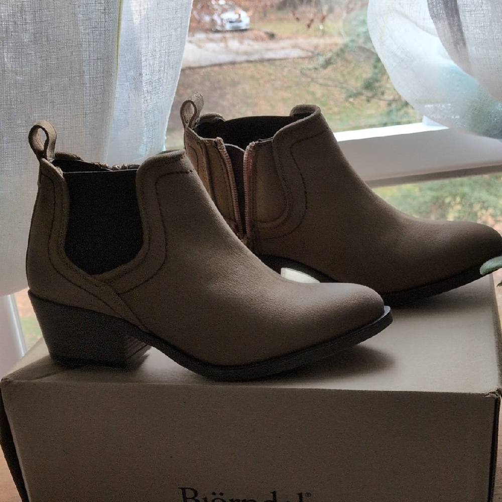 Bjorndal Women's Brown Ankle Booties